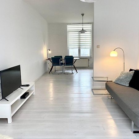 Апартаменты Wit Ii, Near Metro, Train N7670 Брюссель Экстерьер фото